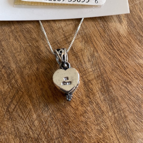 Sterling silver prayer box necklace - Picture 4 of 4